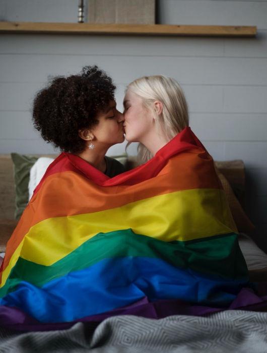 bisexual dating in CA